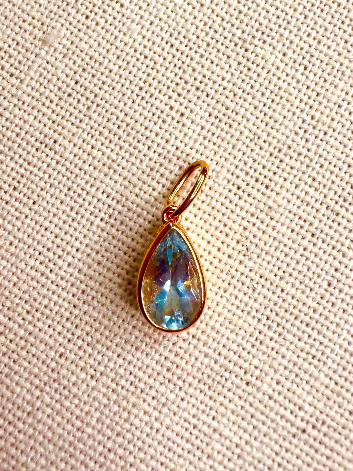 Aquamarine pendant