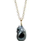 Tahitian pearl pendant necklace
