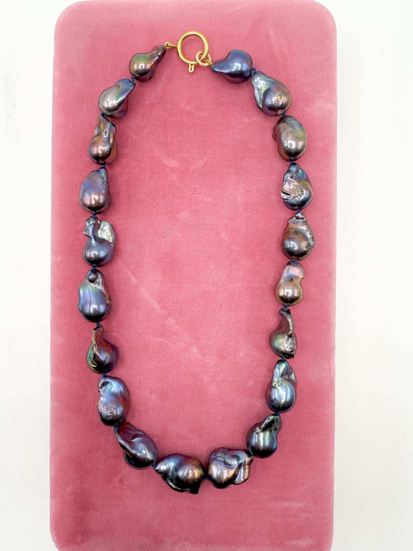 Peacock baroque pearl necklace