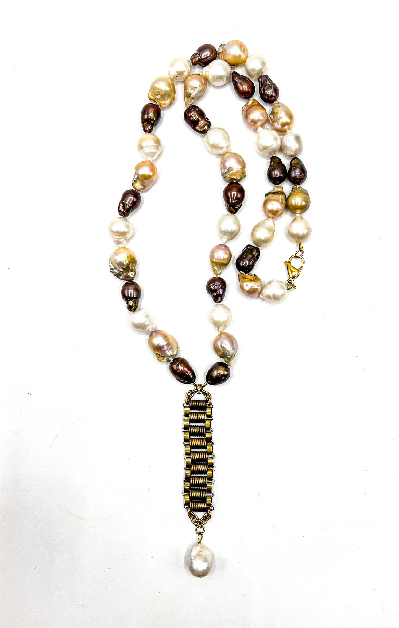 Baroque pearl necklace