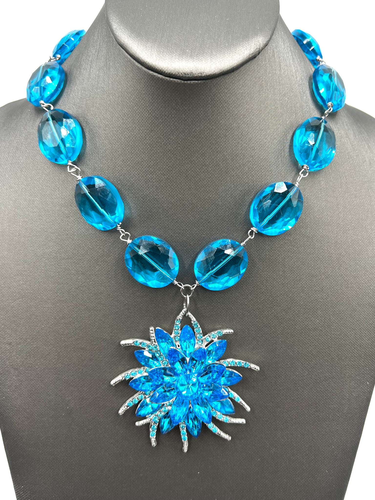 Aqua starburst necklace